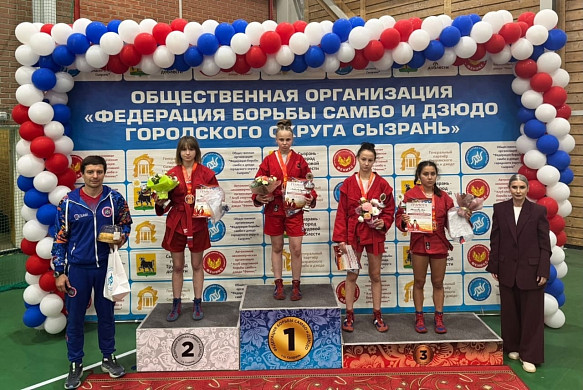 Ивановка Ульяна Цаплина завоевала серебро на Всероссийском турнире по самбо